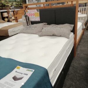 Deluxe Continental divan base & headboard